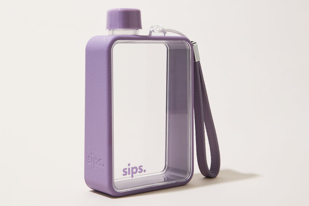 Sips Water bottle in Lilac on a white background.