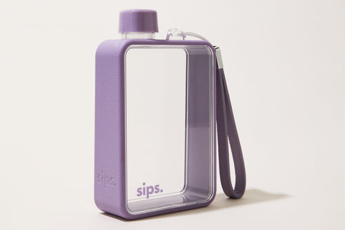 Sips Water bottle in Lilac on a white background.